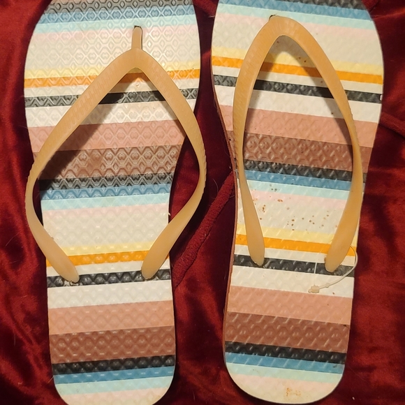 Shoes - Multi color flip flops